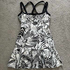 Karen Millen mini dress size US 10, in perfect condition (worn only once)